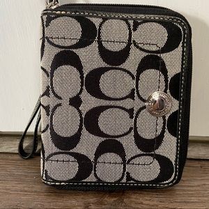 Coach Bi-Fold Zip Wallet